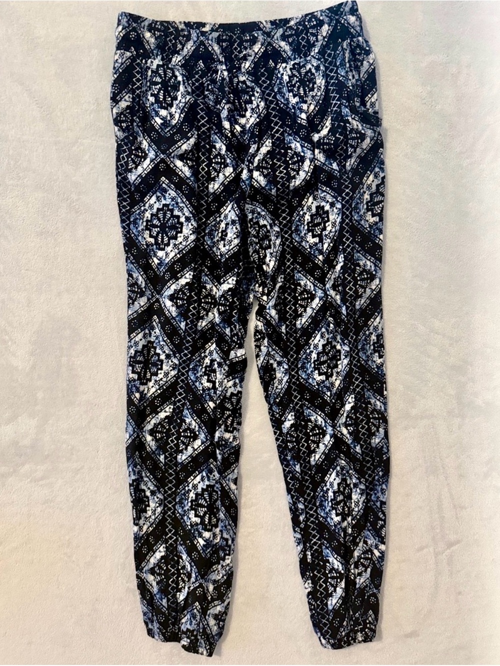 Aeropostale Black and Blue Printed Jogger Pants